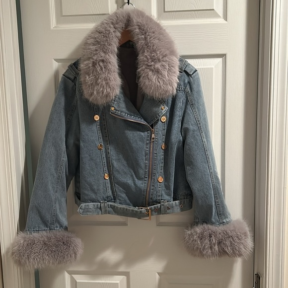 NWT Bellezza Republic Short Denim Jacket, Faux fur, L, with original package - Picture 15 of 15
